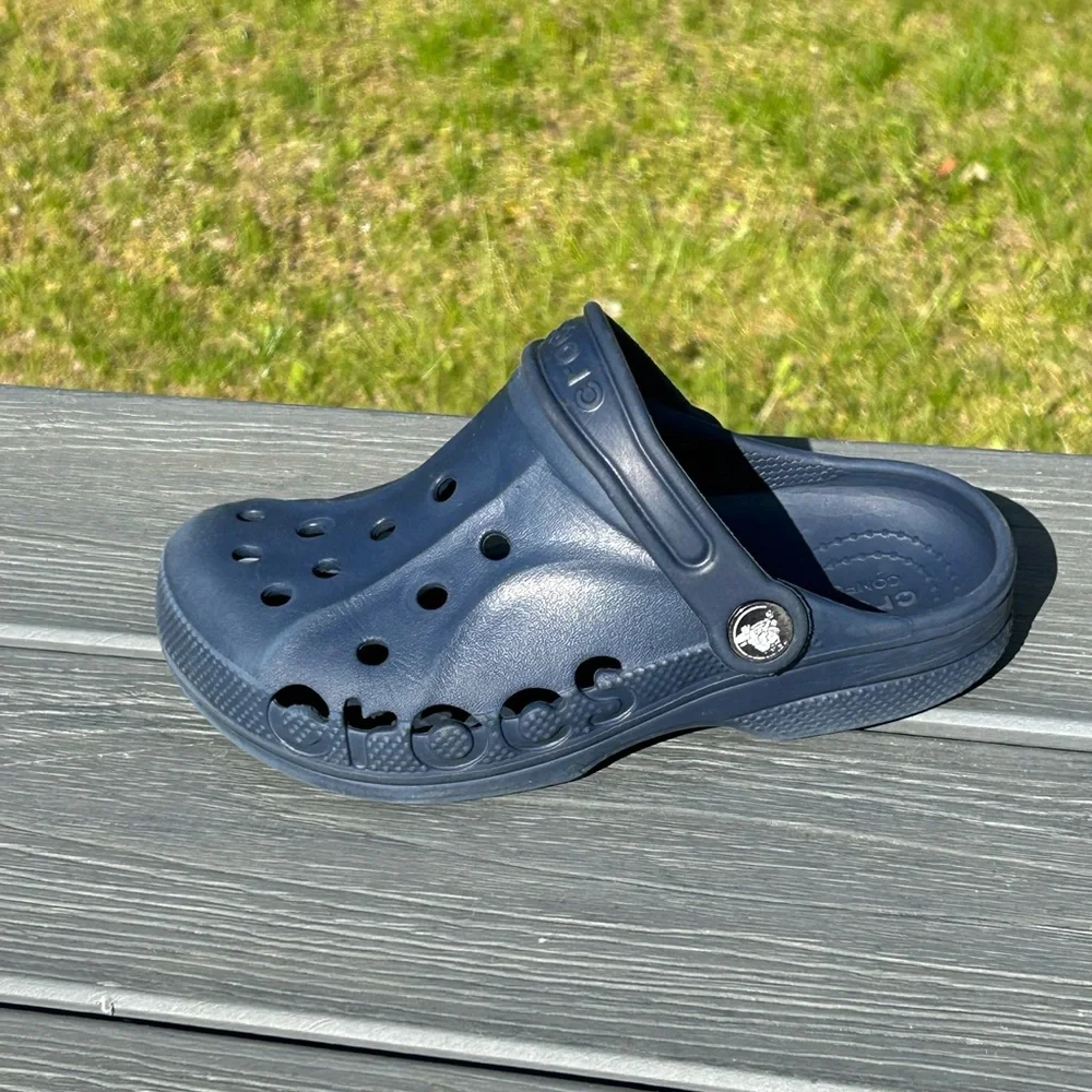 Crocs Kids Classic Slip On Shoe Sandle Clog - Navy Blue Size J1 Some Toe Wear